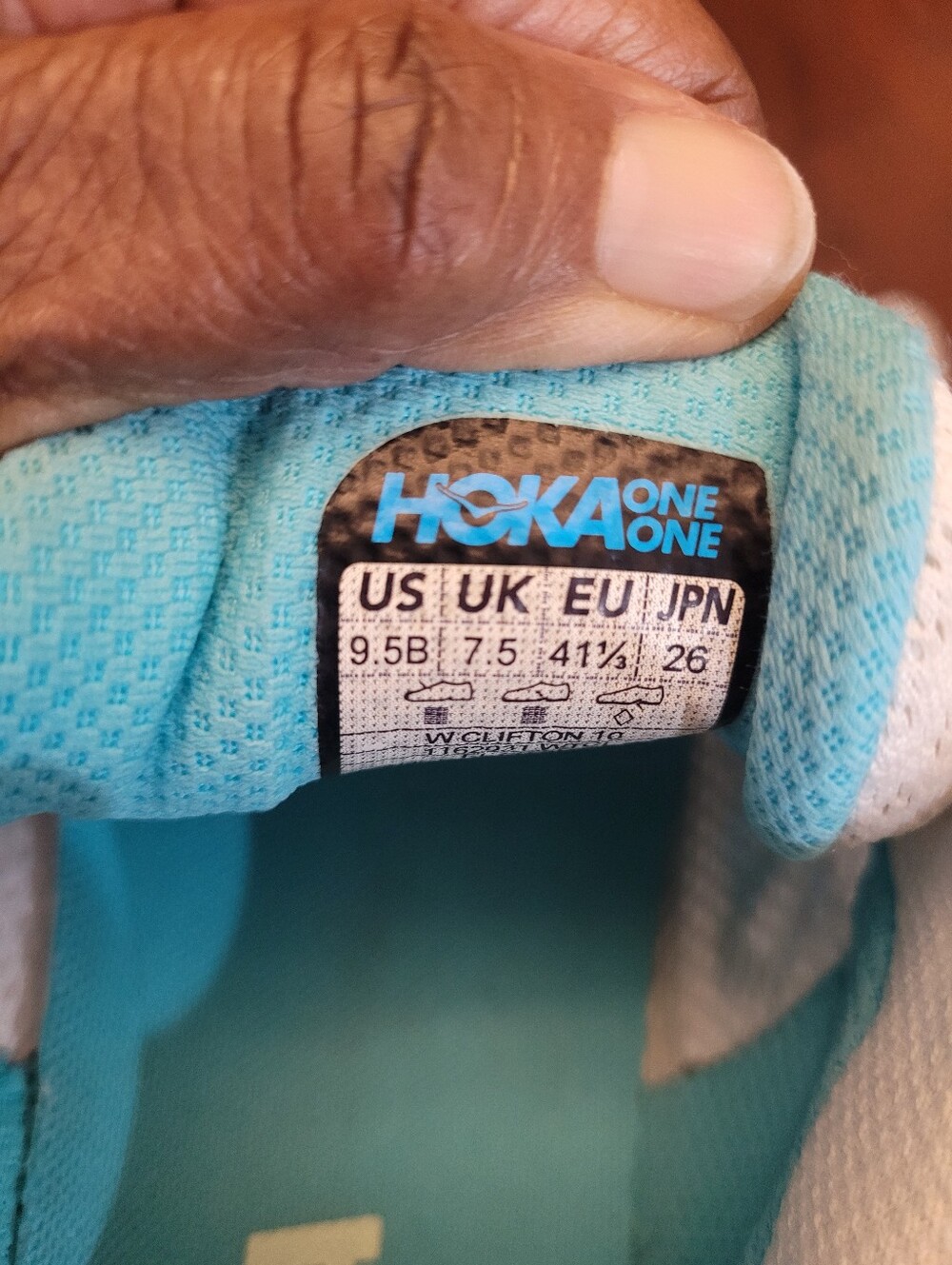 Hoka Clifton 10 White and Aqua Performance Running Sneakers.  Size  9.5B - Picture 8 of 8